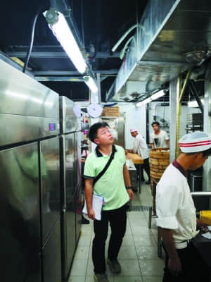 飯店抽風機噪音大怎么處理？