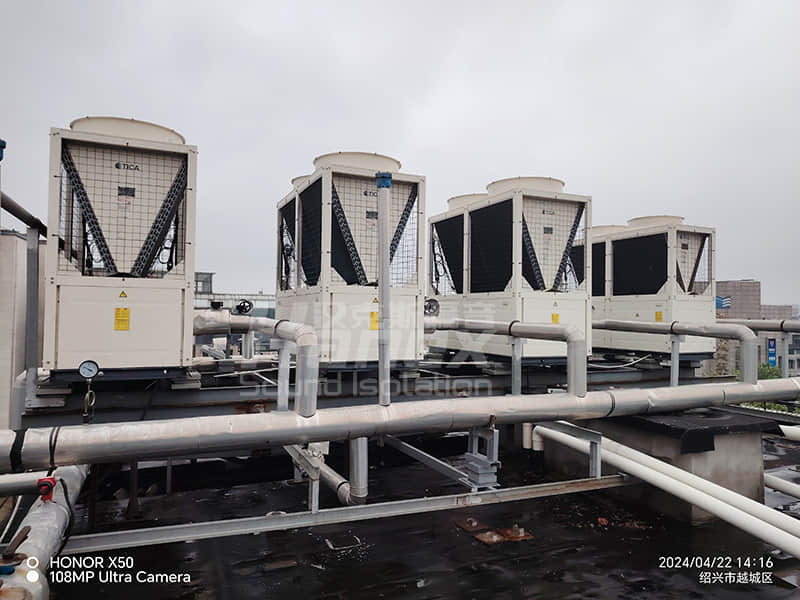 風冷熱泵機組噪音大怎么解決？